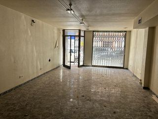 Local Comercial a Pont Nou - Corazón de Jesús