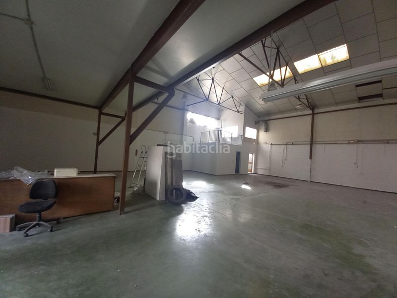 Foto b6475165-f020-4da6-83e3-a1ae3614fa54. Location bâtiment à usage industriel dans San Crispín Elche / Elx