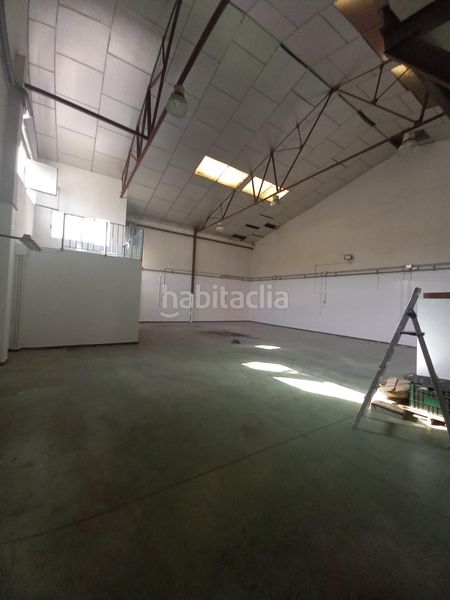 Foto bd74e3e1-6775-4928-a847-c8c35dcff1c5. Location bâtiment à usage industriel dans San Crispín Elche / Elx
