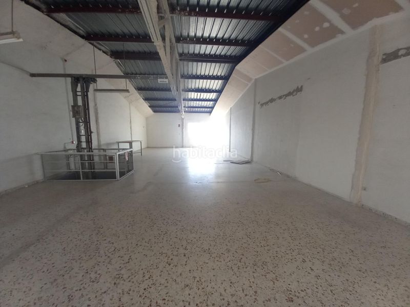 Foto d60bb198-f820-4f0a-8703-458978528332. Location bâtiment à usage industriel dans San Crispín Elche / Elx