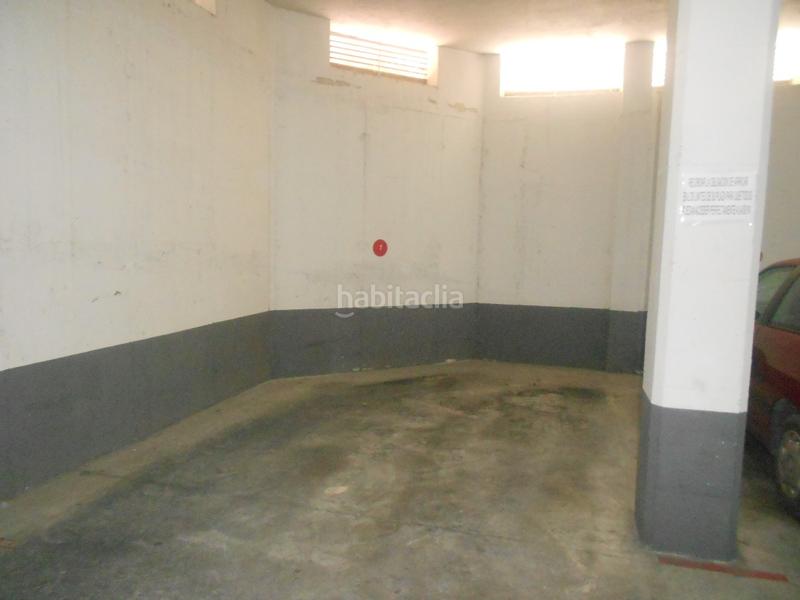Foto 32f34638-72d5-4649-a814-f673ae700efd. Parking coche plaza de garaje en zona pisos azules en Elche / Elx