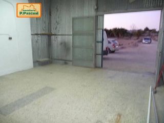 Rent Industrial building in La Algoda - Matola - Llano de San José. Se alquila nave