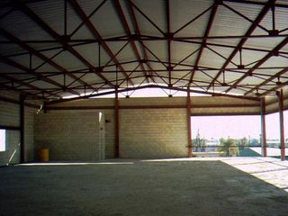 Edifici a Algorós - El Derramador. Se vende edificio industrial
