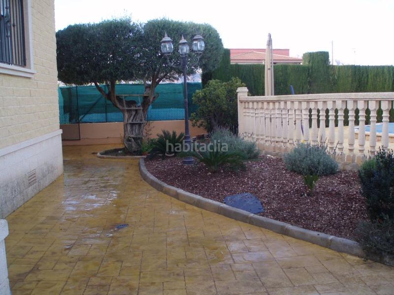 Foto 56328fb0-0c31-46b2-8f35-5f6583a86de2. Chalet with parking pool in Desamparados - Hurchillo - Torremendo Orihuela
