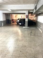 Aparcament cotxe a Reina Victoria - Miguel Hernández. Se vende estupendo garaje, amplio y luminoso, en sector v, elche