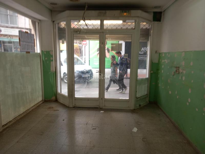 Foto 3a689ec6-39a8-4634-90c7-e7224ac6e256. Alquiler local comercial se alquila local esquina en Elche / Elx