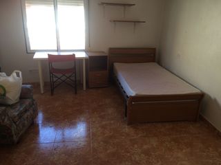 Location Appartement à Calle arquitecto emilio perez piñero 5. Estudiantes