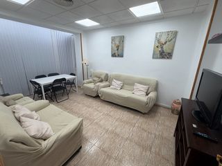 Miete Etagenwohnung in Calle escritor sánchez moreno 1. Estudiantes