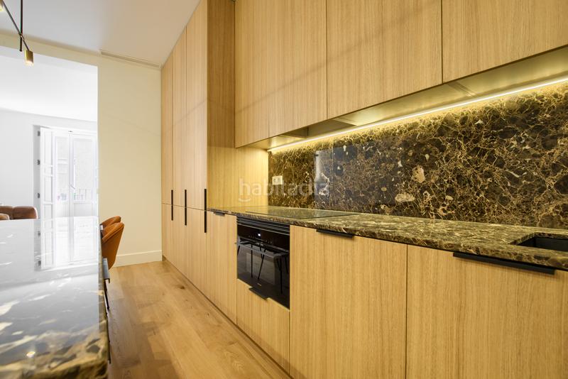 Foto 29bad1fa-e9cb-48da-bd89-2847b550b5ea. Piso  reformado y amueblado en inmueble de 1900 en Madrid