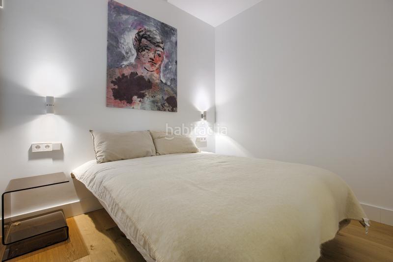 Foto ce383a57-c68e-4c7e-9294-af7fb0a8de94. Piso  reformado y amueblado en inmueble de 1900 en Madrid