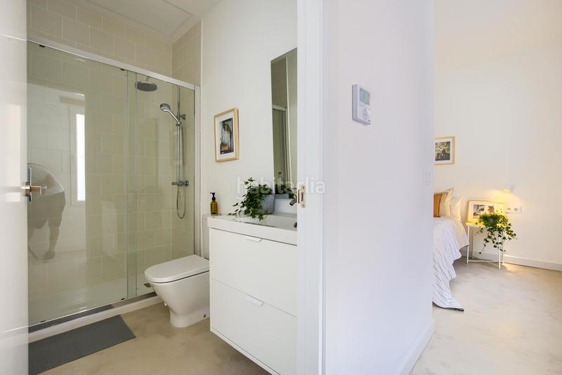 Foto a883c5cc-4276-41df-b46a-9364ca9484da. Pis amb calefacció a Almendrales Madrid