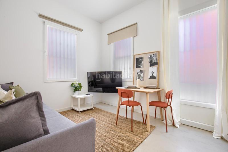 Foto e57cd464-2c77-4022-b20b-c210c53724ac. Pis amb calefacció a Almendrales Madrid