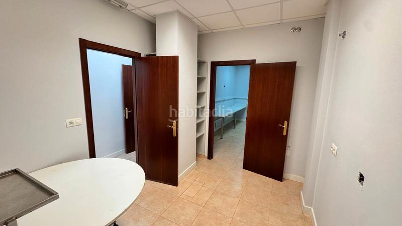 Foto c1e8e2ad-9abb-4b99-bebd-547deac04a29. Local comercial local en venta calle guerra da independencia, en Arteixo