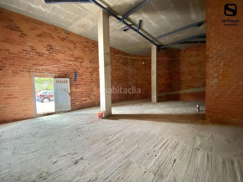 Foto e302432f-2c45-4c93-944e-bea6a0785653. Local comercial local en venta en calle alcalde toribio salvadores, en Arteixo