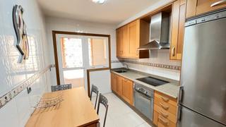 Location Appartement  Rúa capela. Amplio y céntrico piso amueblado 3 dormitorios