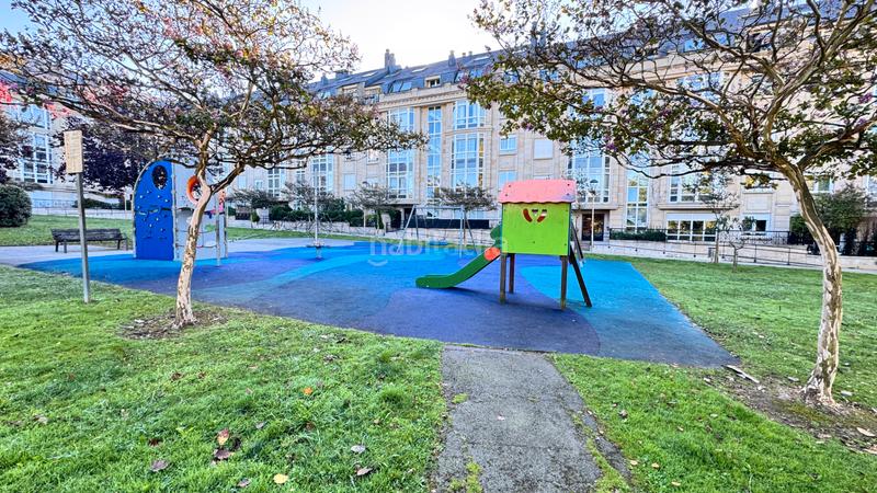 Foto ca488e26-d543-4042-b033-c455c942c0bb. Apartment with heating parking in Perillo Oleiros