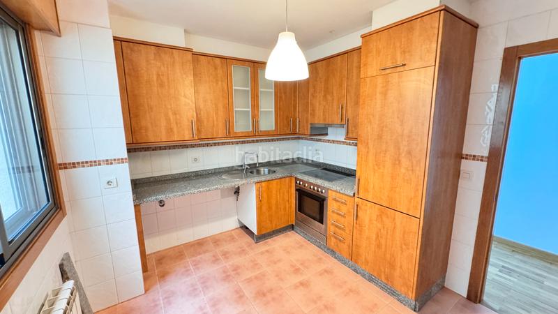 Foto 078e2835-5726-4657-b15f-c75a415ca93c. Piso **piso en venta en villarrodís - ¡tu nuevo hogar te espera!** en Arteixo