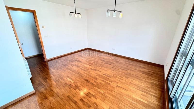 Foto 2066e1ea-3fcf-4675-be12-4b9cc553a29e. Piso **piso en venta en villarrodís - ¡tu nuevo hogar te espera!** en Arteixo