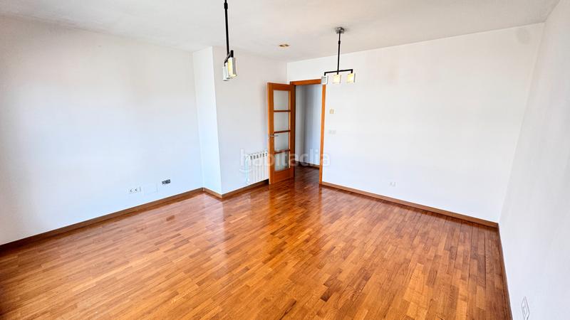 Foto a632def4-24fa-4a64-ba51-30b70fab878b. Piso **piso en venta en villarrodís - ¡tu nuevo hogar te espera!** en Arteixo