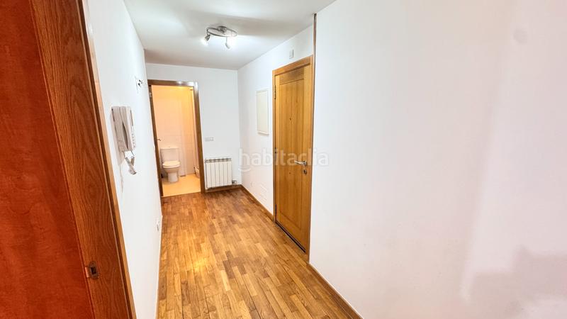 Foto ad95ac14-1918-4e65-8e31-dca2edc7a48c. Piso **piso en venta en villarrodís - ¡tu nuevo hogar te espera!** en Arteixo