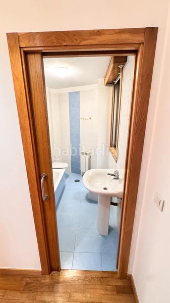 Foto df793021-8933-46b2-8cc6-4d78af603380. Piso **piso en venta en villarrodís - ¡tu nuevo hogar te espera!** en Arteixo