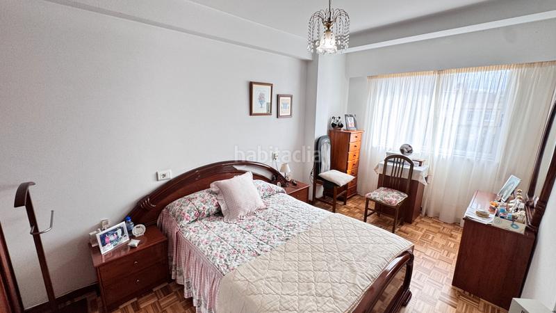 Foto f98bedbd-ad41-410a-b7a7-1f5892bac786. Flat with heating in Pastoriza Arteixo