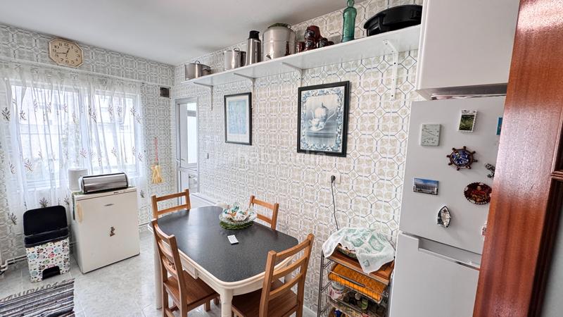 Foto fe471a14-63c9-46e4-b6db-58a8f24159af. Flat with heating in Pastoriza Arteixo