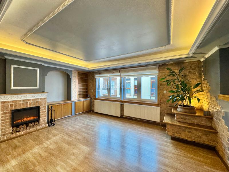 Foto 84de2fd3-25aa-49b9-9aa5-a965b1874fb6. Appartement avec cheminée chauffage dans Arteixo pueblo Arteixo