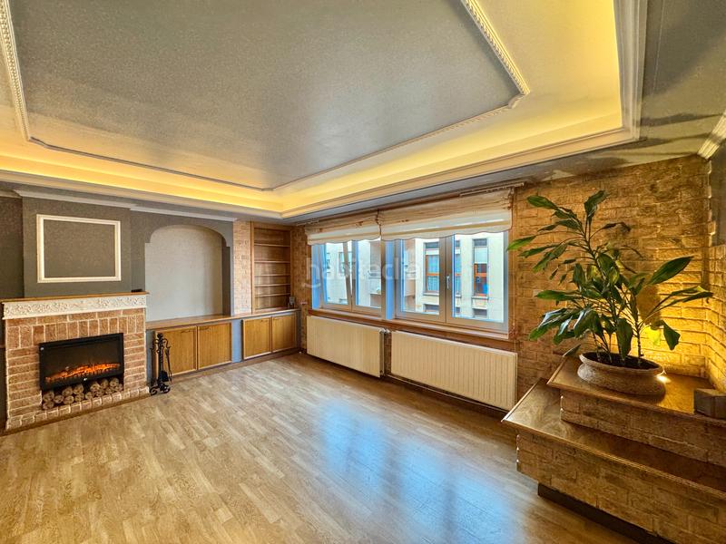 Foto be8db442-88b0-4030-924a-23329aac6123. Appartement avec cheminée chauffage dans Arteixo pueblo Arteixo