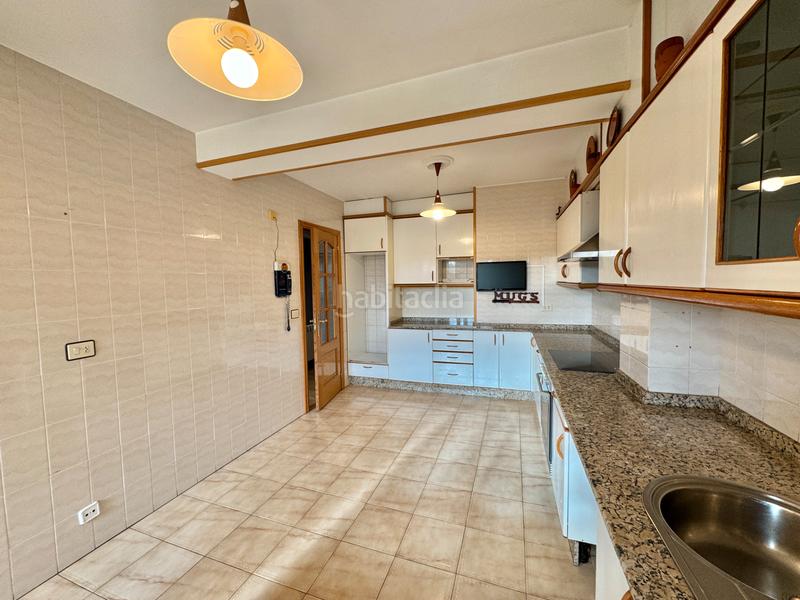 Foto c8b60ae1-7b3a-4d9f-b4c6-466b7c15aff3. Appartement avec cheminée chauffage dans Arteixo pueblo Arteixo