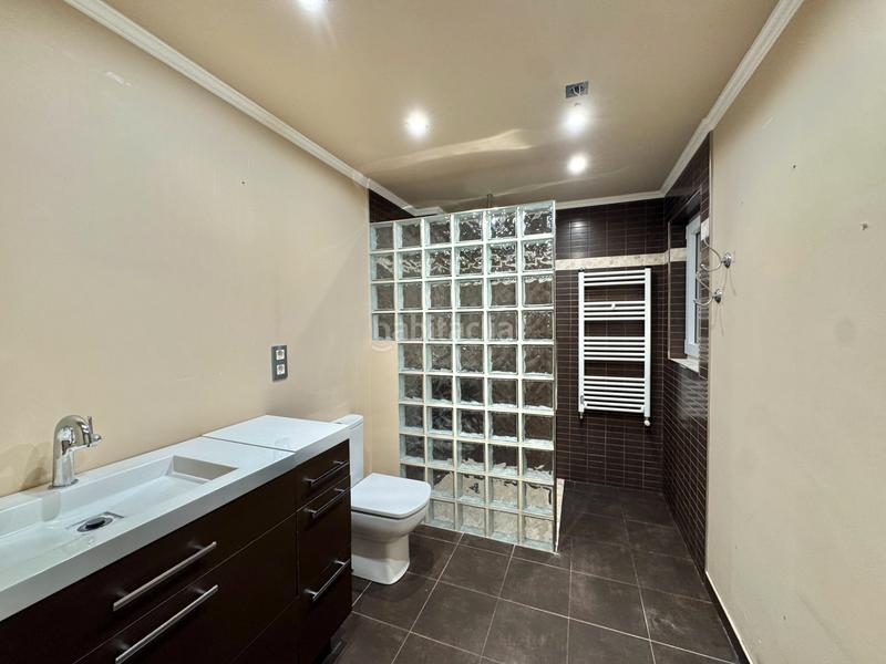 Foto ded601a9-b33b-42b1-b59f-60da0bb72dec. Appartement avec cheminée chauffage dans Arteixo pueblo Arteixo