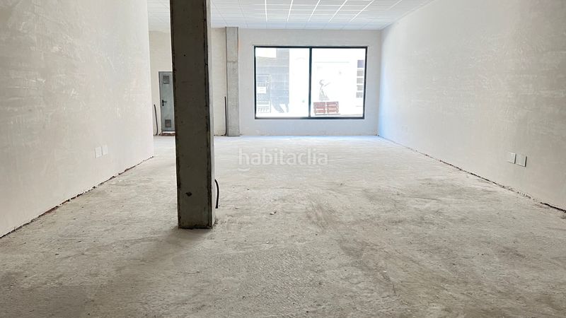 Foto 46f87ca3-b603-4b0c-a558-09c2d39909c0. Alquiler local comercial serfisegur inmobiliaria alquila local comercial . en Arteixo