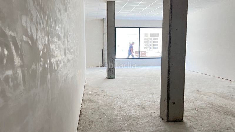 Foto c96ac1ab-872b-4f81-b637-c83ed8b12283. Alquiler local comercial serfisegur inmobiliaria alquila local comercial . en Arteixo