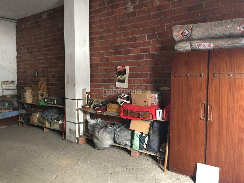 Foto 1a13994c-8208-48f4-8f73-8aa3ee7da81f. Alquiler local comercial serfisegur inmobiliaria alquila este local de 38 m² sin reformar. en Arteixo