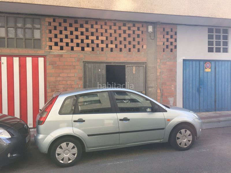Foto f697d68b-3439-4c2e-8b79-d0a6c0747896. Alquiler local comercial serfisegur inmobiliaria alquila este local de 38 m² sin reformar. en Arteixo