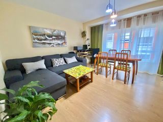 Pis  R�a urbano lugr�s. **piso reformado en villarrod�s - ideal para tu nueva vida**