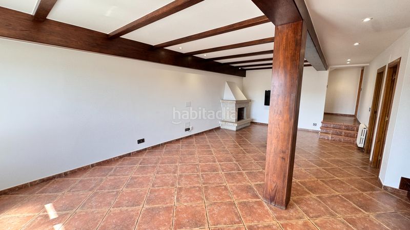 Foto 50022e79-9180-41ce-bc0f-542edb52864b. Xalet amb xemeneia calefacció aparcament a Arteixo pueblo Arteixo