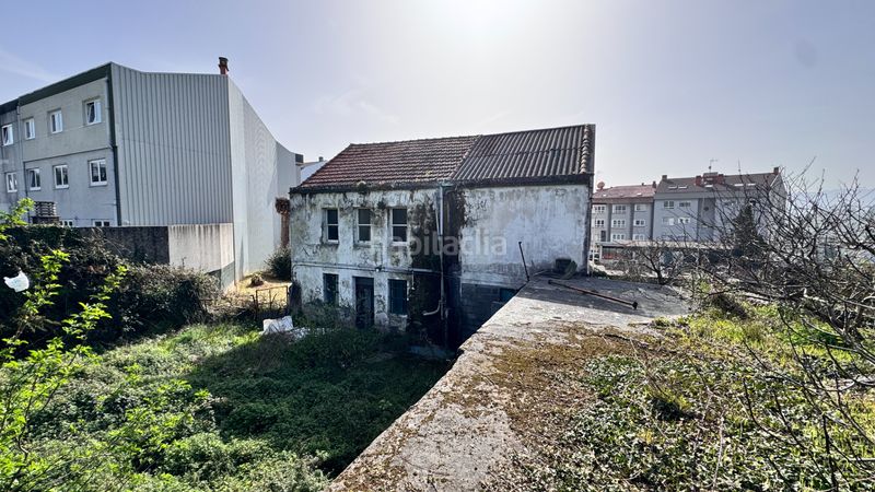 Foto c118d972-debd-4f13-b37d-a6d442fc3476. Casa amb aparcament a Oseiro Arteixo