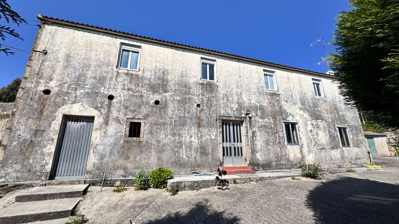 Foto a1750f3d-4774-4bfc-a3a9-c0ae744f0916. Lloguer casa amb aparcament a Carballo