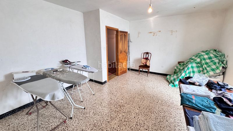Foto d9a84bd0-7a8f-46eb-924e-f80b78811756. Lloguer casa amb aparcament a Carballo
