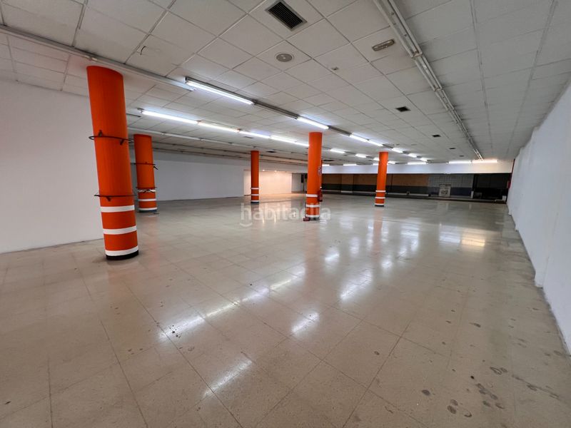 Foto 29ad3db7-f2d1-4490-9b42-432e1b0ab585. Alquiler local comercial en avenida fisterra 20 local comercial reformado en pleno centro - avenida finisterre, de 531 m2! en Arteixo