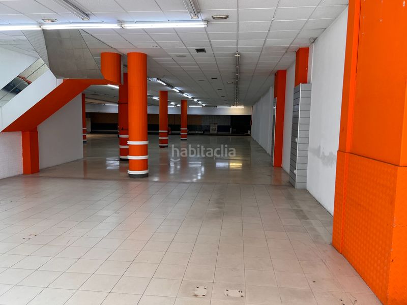 Foto 58e2a704-9bc2-4613-b3b2-436ed66676de. Alquiler local comercial en avenida fisterra 20 local comercial reformado en pleno centro - avenida finisterre, de 531 m2! en Arteixo