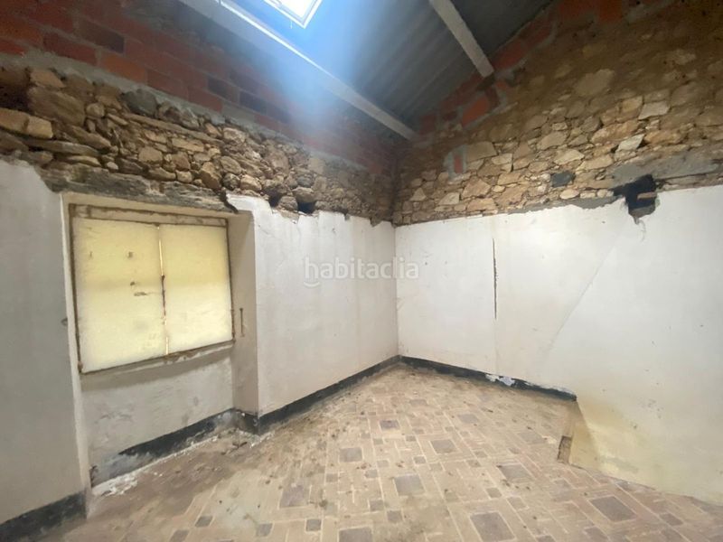 Foto cbcae938-7a3d-4723-a3fe-233501cfff12. Casa adossada a xermaña 24 a Laracha