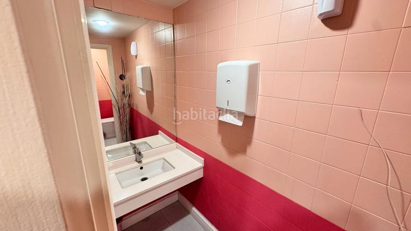 Foto 54153763-b4b8-4a88-b720-d8c308df5ad0. Rent business premise in avenida dos bosques 13 in Arteixo