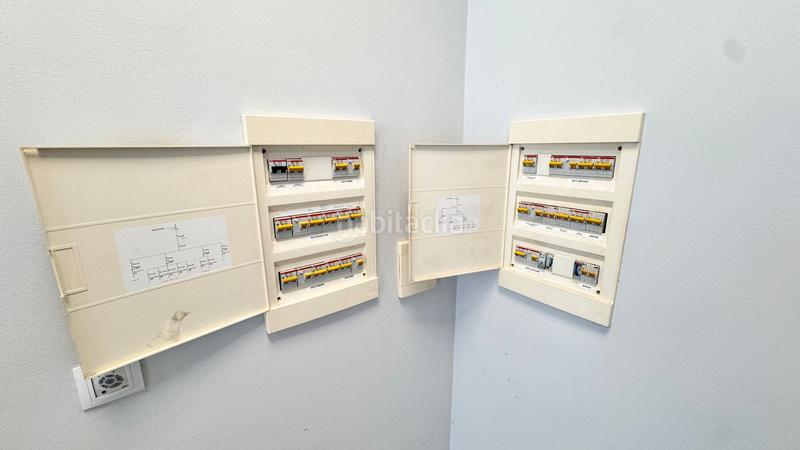 Foto 6f813dd6-736c-4c43-8ac5-7012454b3d6e. Affitto locale commerciale in rúa guerra da independencia 6s in Arteixo