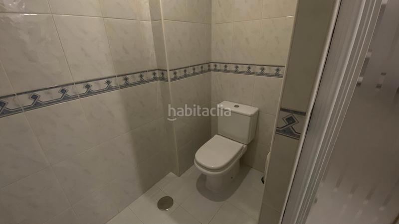 Foto e734168c-b988-46d0-a171-f2e0f8c2b55f. Miete zweistöckige wohnung in rúa luís quintas goyanes n8 in Coruña (A)