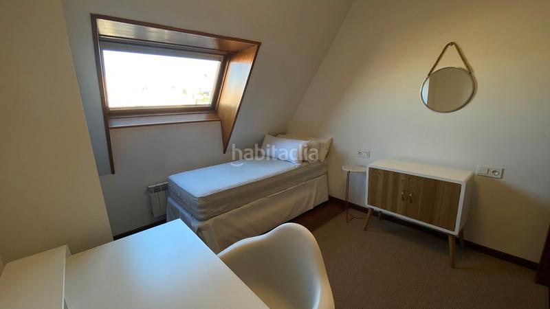 Foto 1c96a2f1-5c1d-40fd-b22e-a87e8eb40abf. Rent duplex in rúa luís quintas goyanes n8 in Someso - Matogrande Coruña (A)