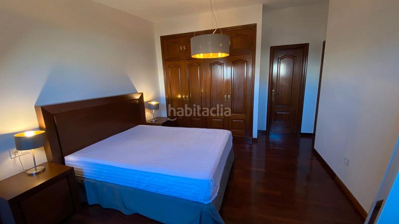 Foto 25af2678-c2af-4736-99ad-00a70b592621. Rent duplex in rúa luís quintas goyanes n8 in Someso - Matogrande Coruña (A)