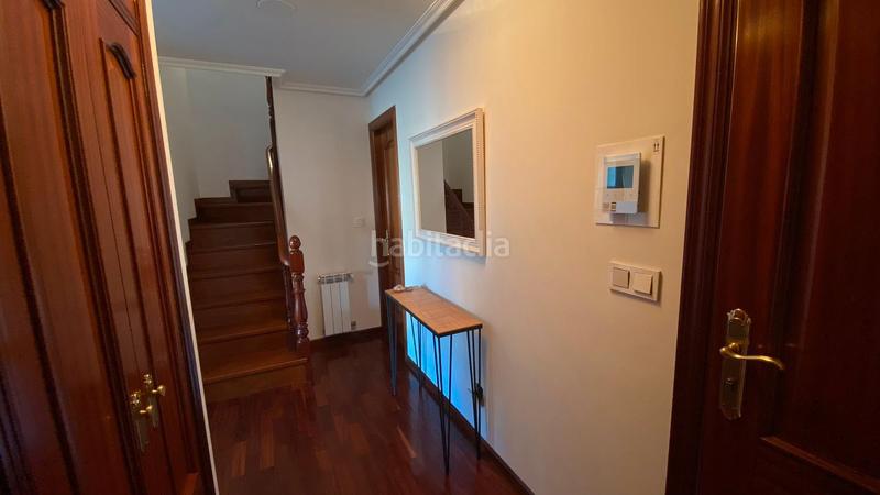 Foto 3d7a5259-12db-4299-96b9-08208d78c3e6. Rent duplex in rúa luís quintas goyanes n8 in Someso - Matogrande Coruña (A)