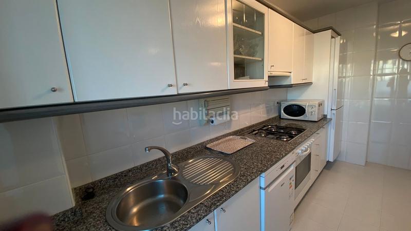 Foto 577d1150-0364-466d-95df-bf5b10d420d2. Rent duplex in rúa luís quintas goyanes n8 in Someso - Matogrande Coruña (A)